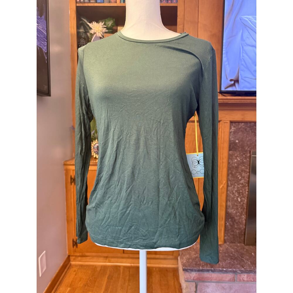 NWT CeCe Long Sleeve Hunter Green Lightweight Shirt Sz. M